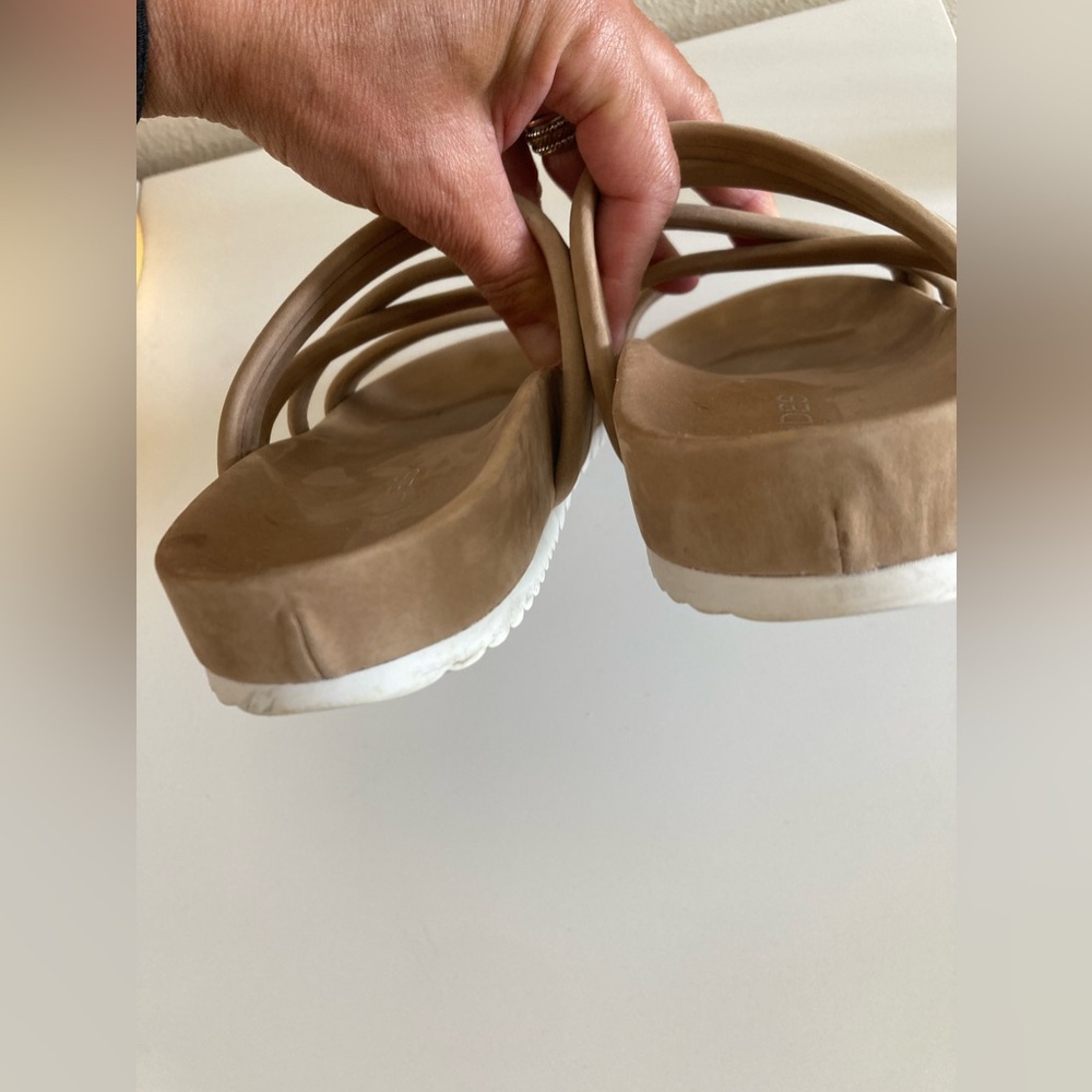 J/Slides Nyc Size 8 - Euc - Leather Tess Flatform… - image 7